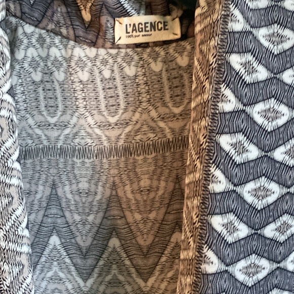 L’Agence blouse - Picture 3 of 8